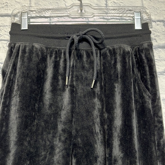 Lou & Grey velour sweatpants - Picture 3 of 4